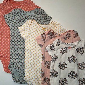 Pack of 5 Carter's Onesies in Super Cute Patterns